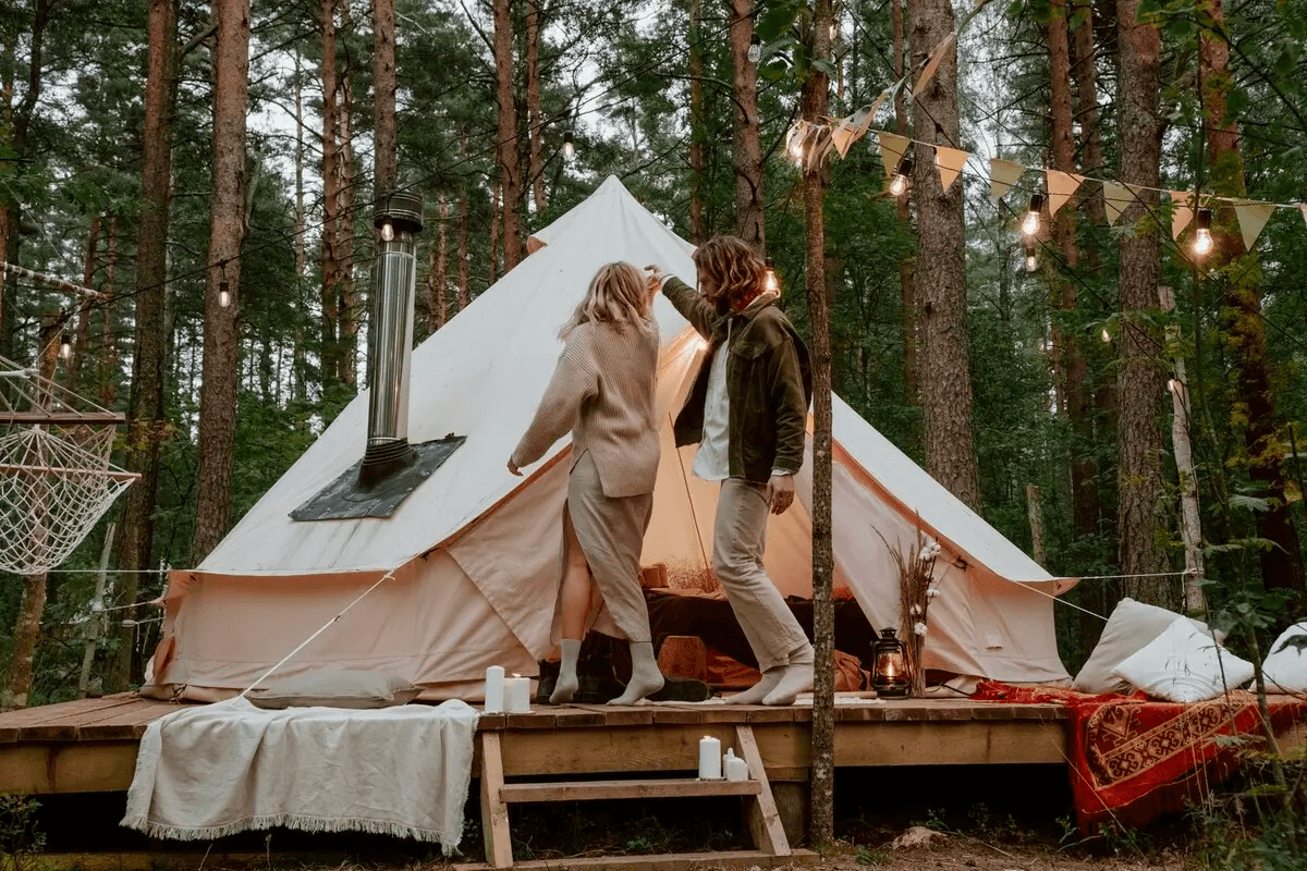 Glamping header